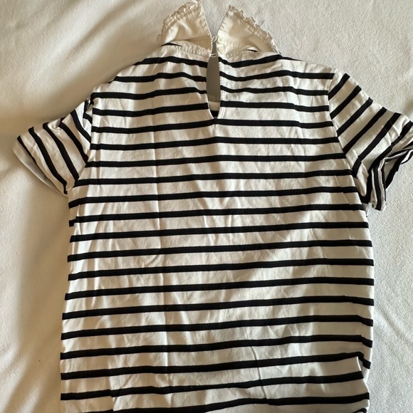 EUC KATE SPADE NEW YORK SHORT SLEEVED STRIPED TOP WITH RUFFLE COLLAR SIZE M - Picture 6 of 8